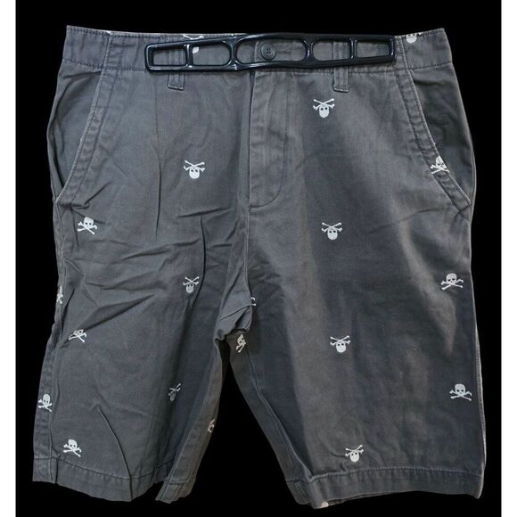Old Navy Mens Gray Skull & Crossbones Chino Shorts 32W Nautical pirate beach - Picture 1 of 10